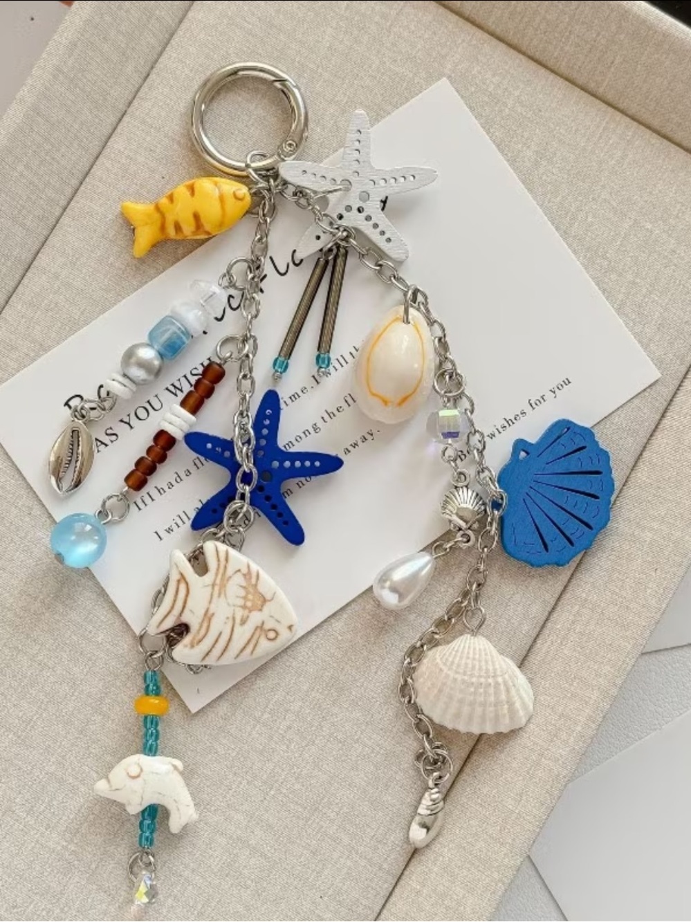 Beach Shell & Starfish Keychain - Picture 2 of 3